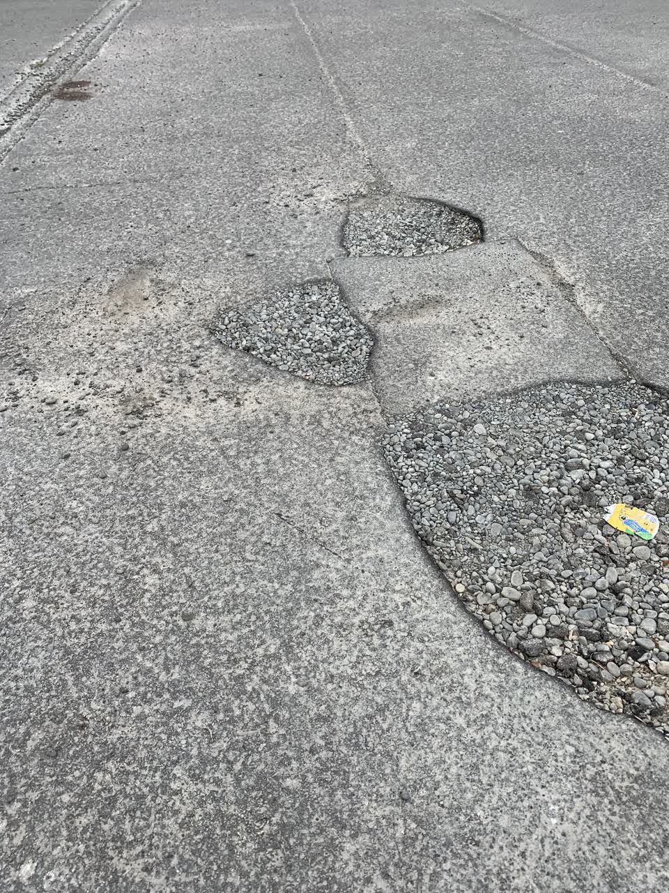 The photograph attached to this roading/streets report