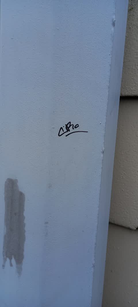 Graffiti, a report photo
