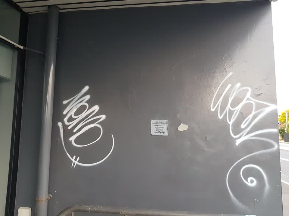 The photograph attached to this graffiti report