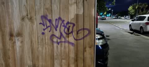 Graffiti, a report photo