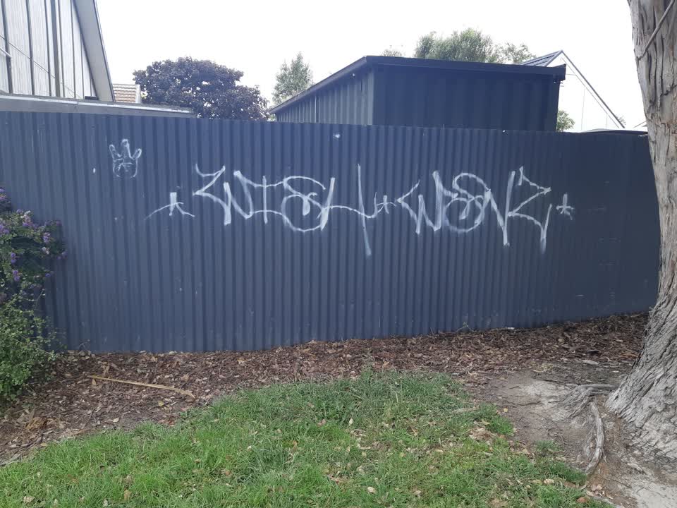 The photograph attached to this graffiti report