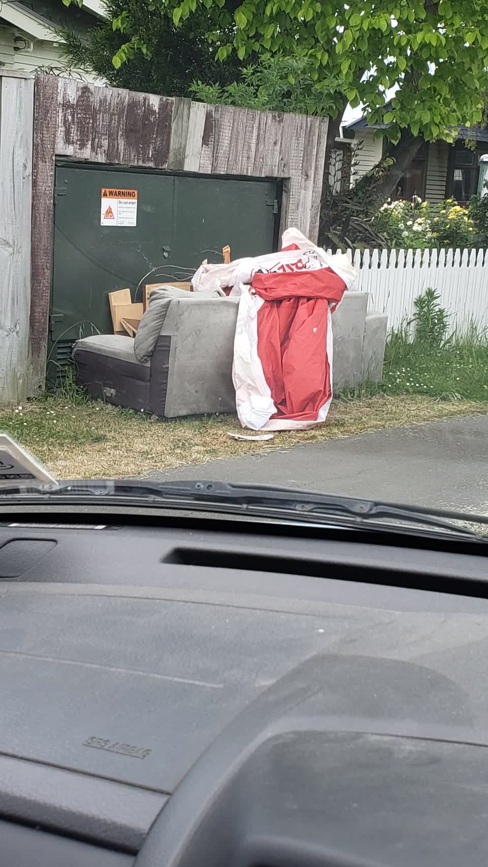 The photograph attached to this rubbish/recycling report