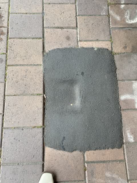 Roading/Streets, a report photo