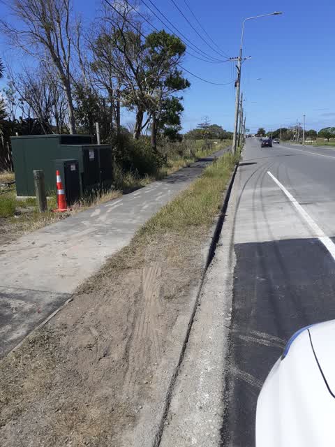 Roading/Streets, a report photo