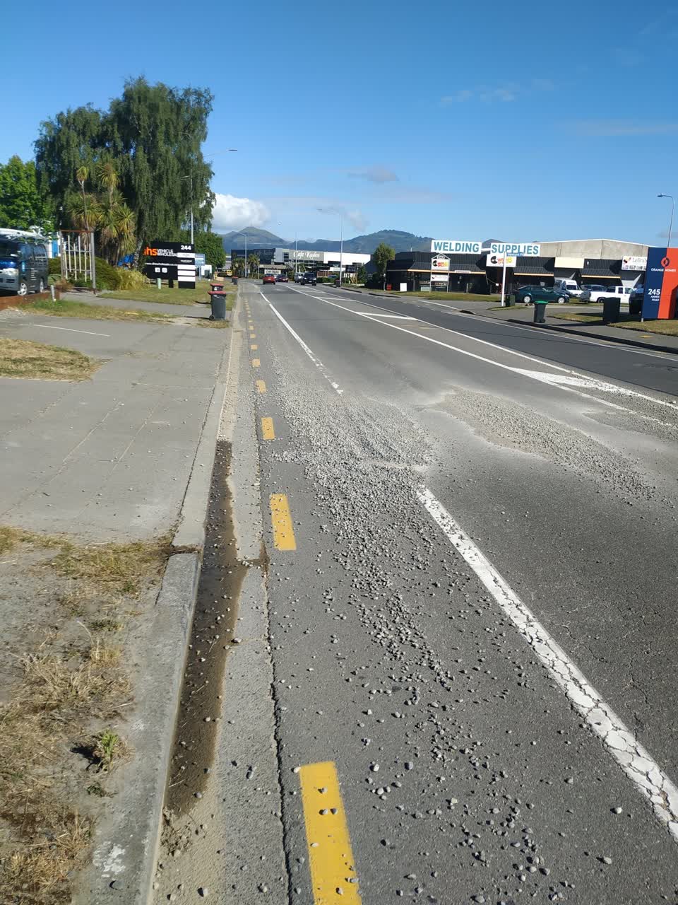 The photograph attached to this roading/streets report