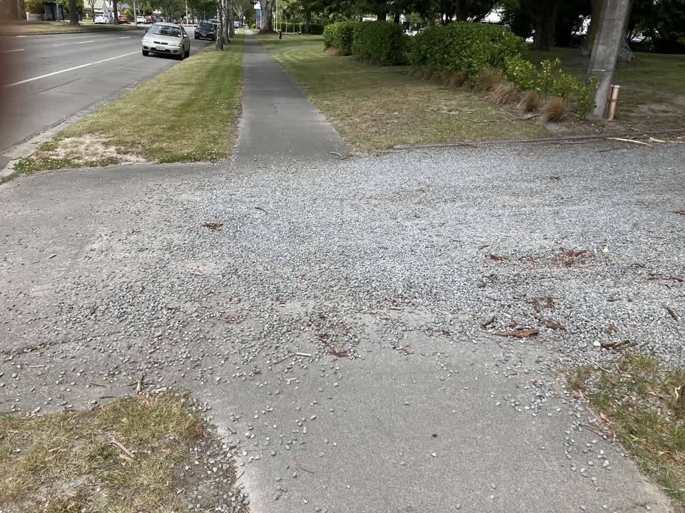 The photograph attached to this roading/streets report