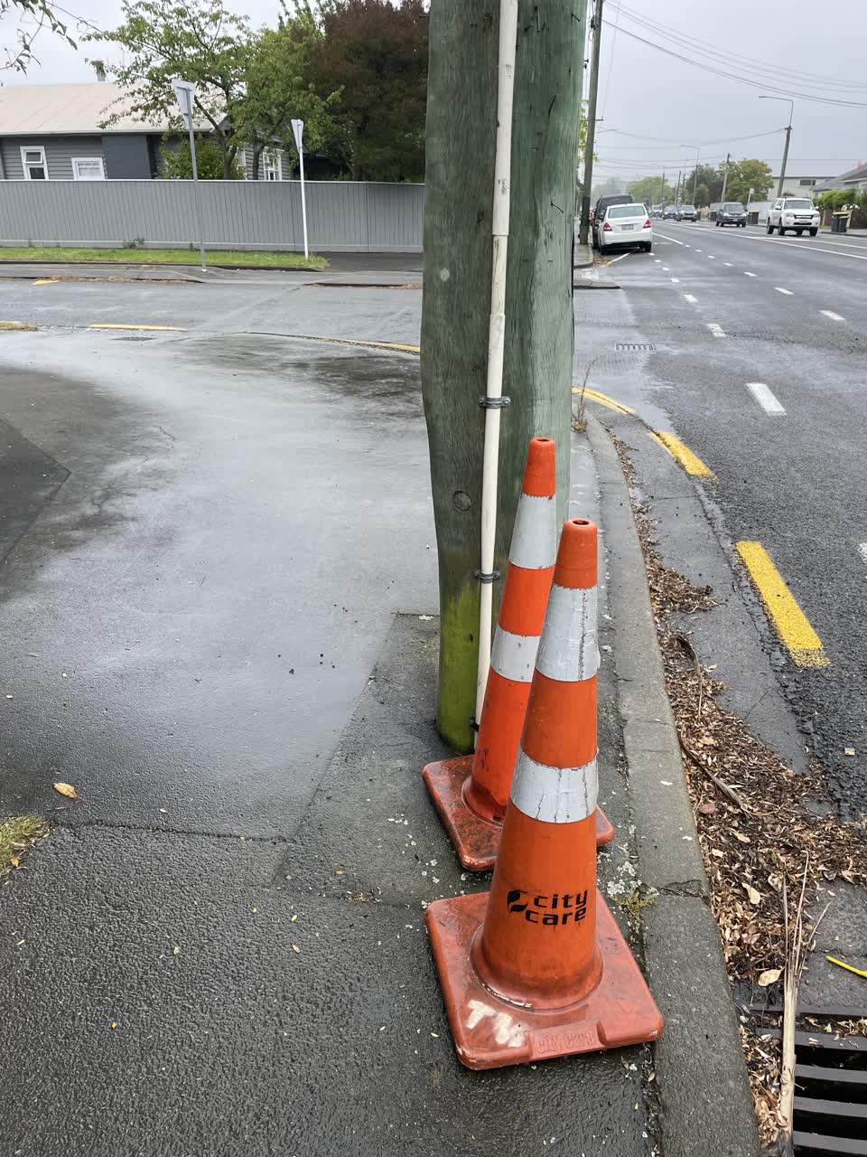 The photograph attached to this roading/streets report