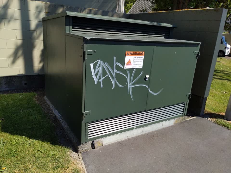 The photograph attached to this graffiti report