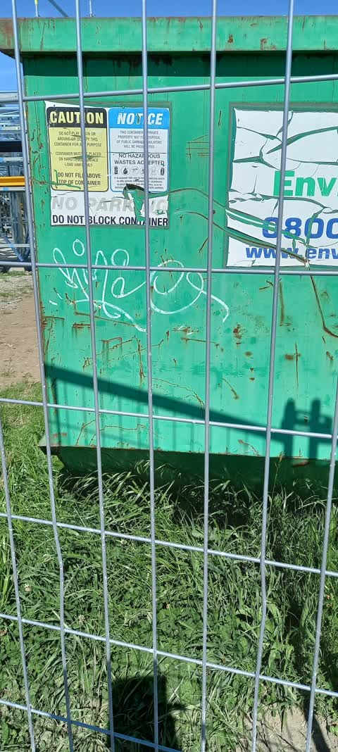 Graffiti, a report photo