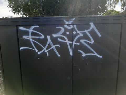Graffiti, a report photo