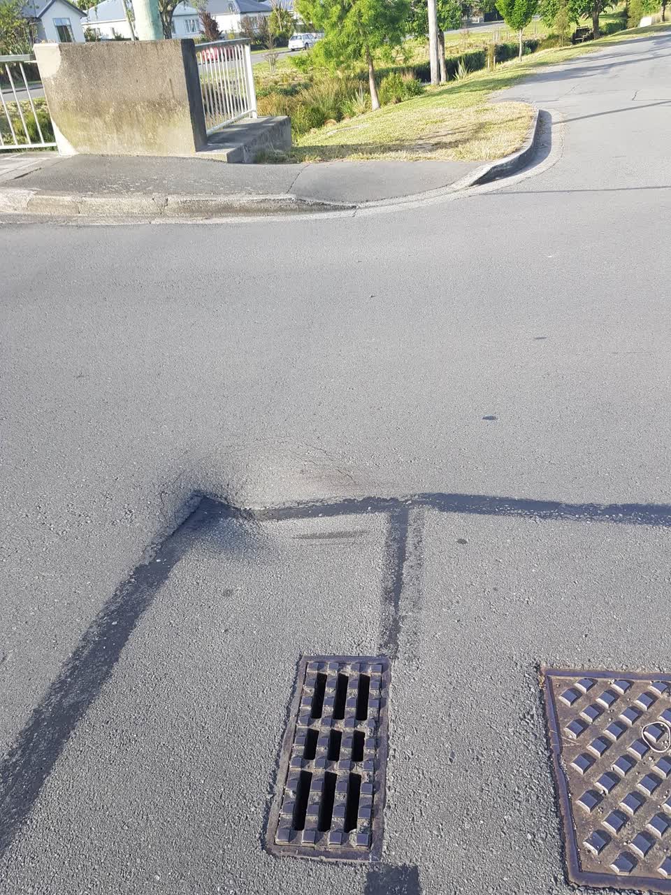 The photograph attached to this roading/streets report