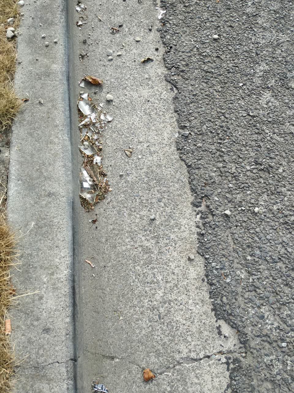 The photograph attached to this roading/streets report