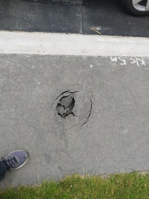 Roading/Streets, a report photo