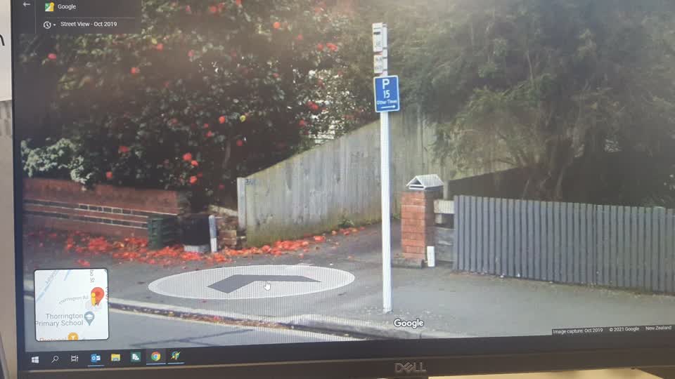 The photograph attached to this roading/streets report