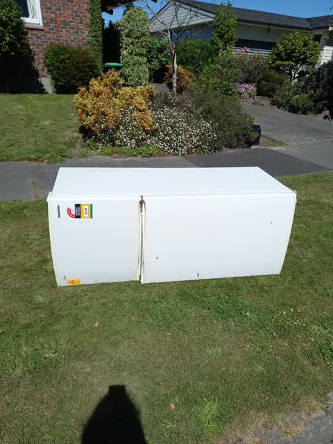 Rubbish/Recycling, a report photo
