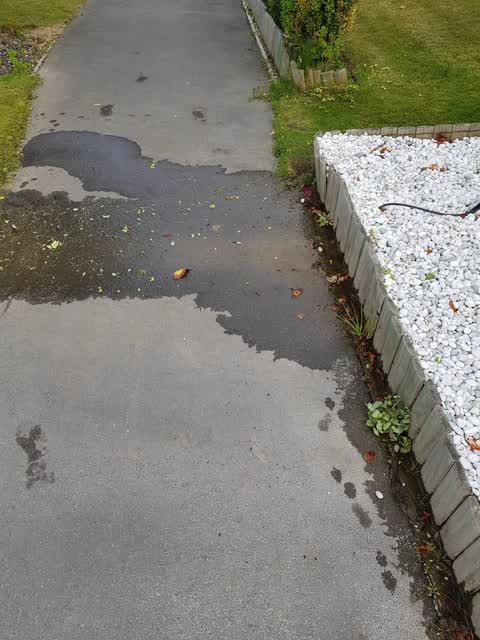Water Leak, a report photo