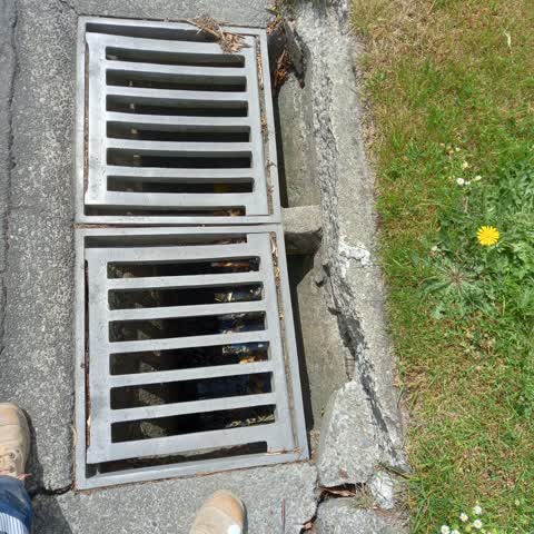 Roading/Streets, a report photo