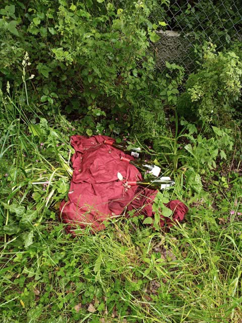 Rubbish/Recycling, a report photo