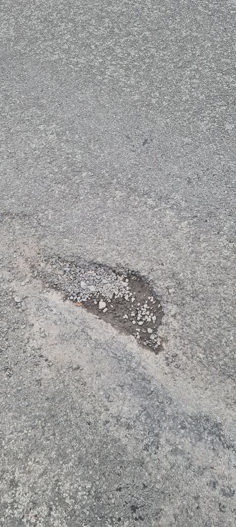 Roading/Streets, a report photo