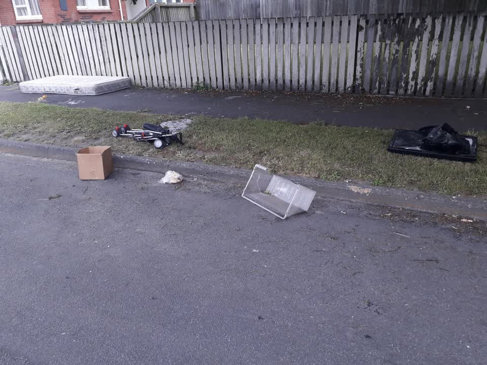 The photograph attached to this rubbish/recycling report