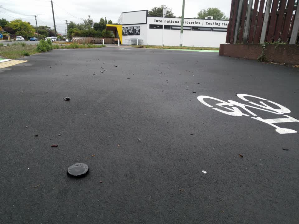 The photograph attached to this roading/streets report