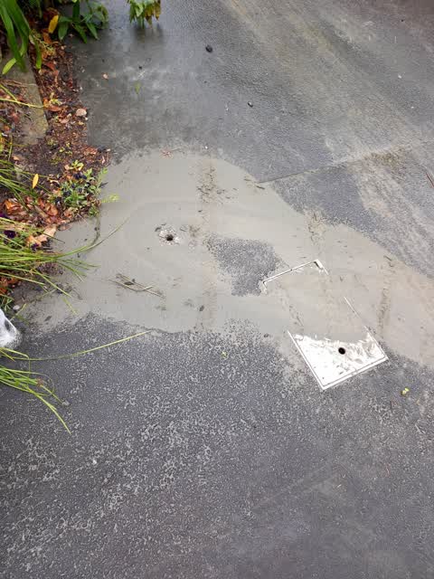 Roading/Streets, a report photo
