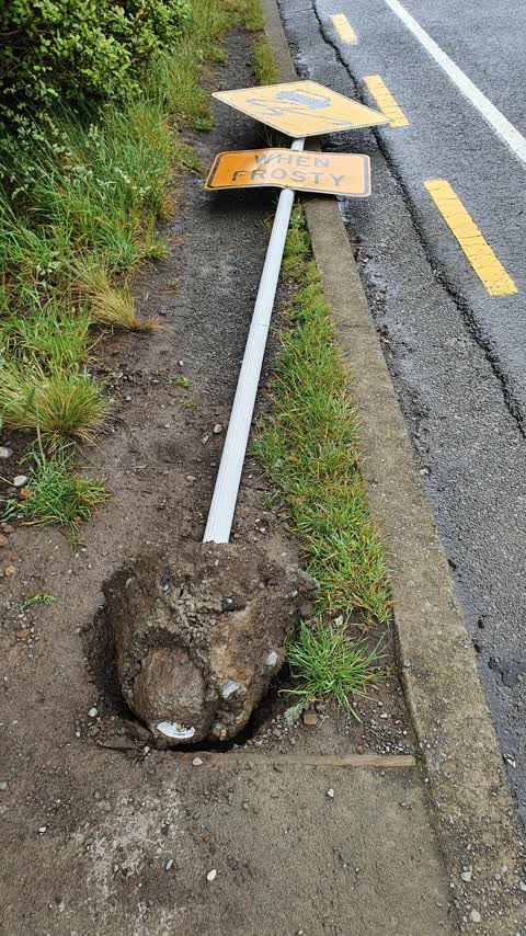 Roading/Streets, a report photo