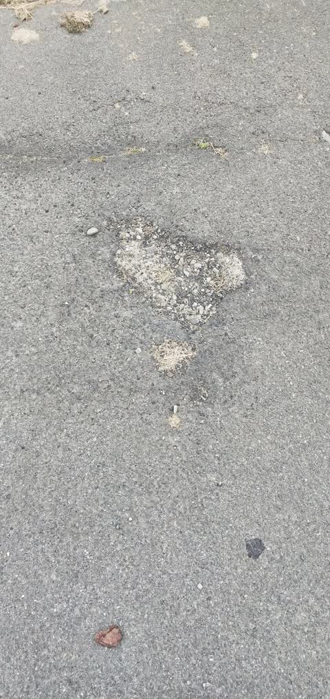 Roading/Streets, a report photo