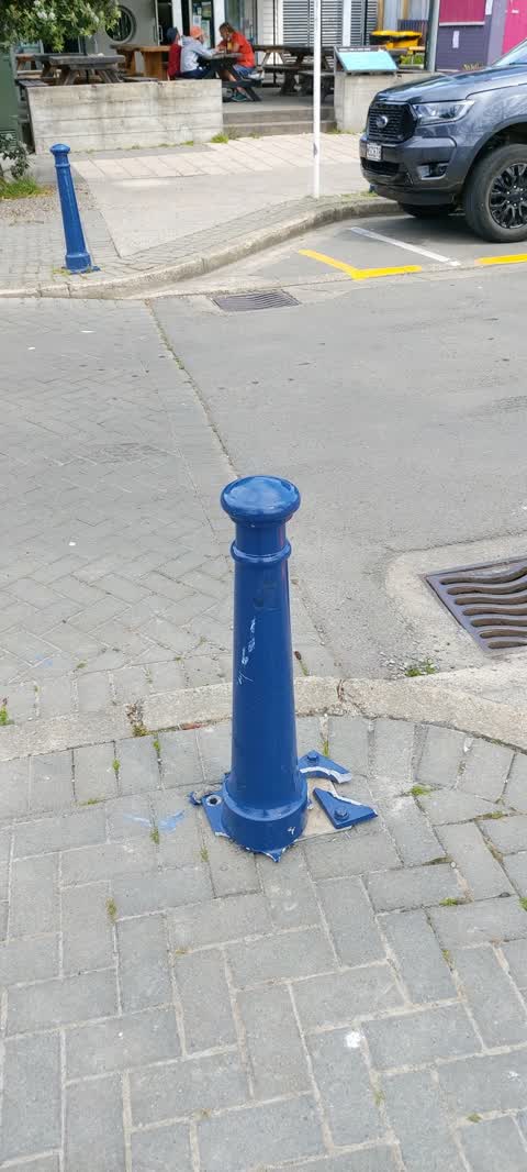 Roading/Streets, a report photo