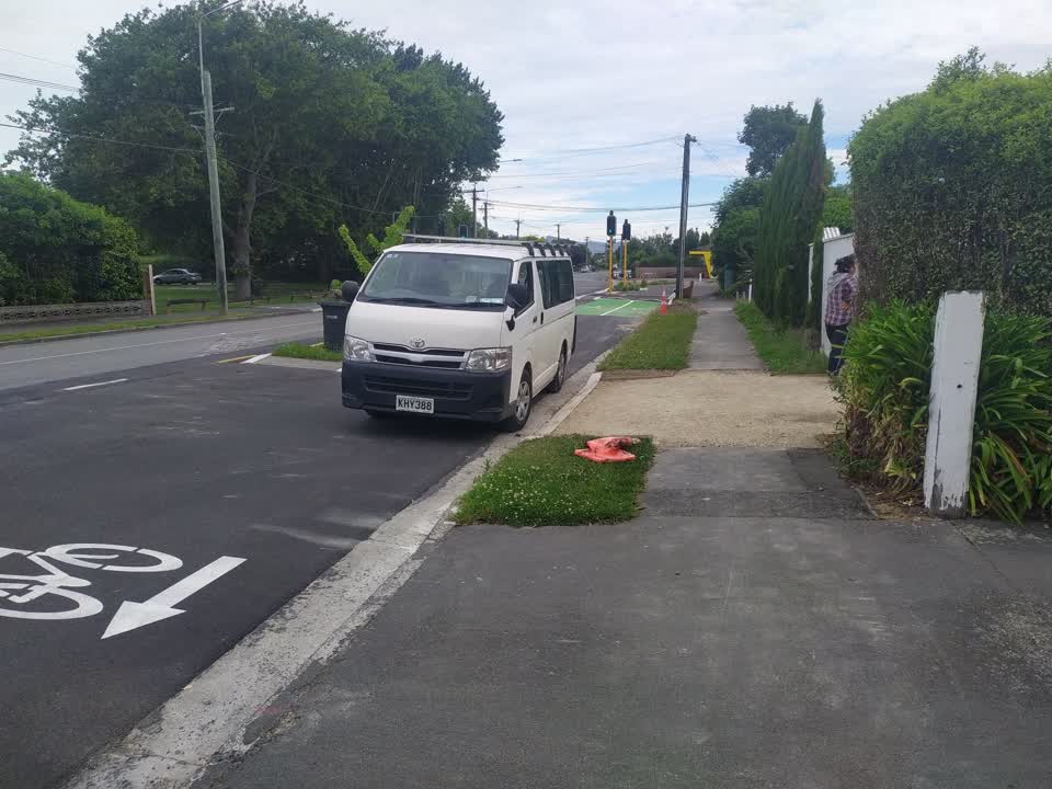 The photograph attached to this roading/streets report