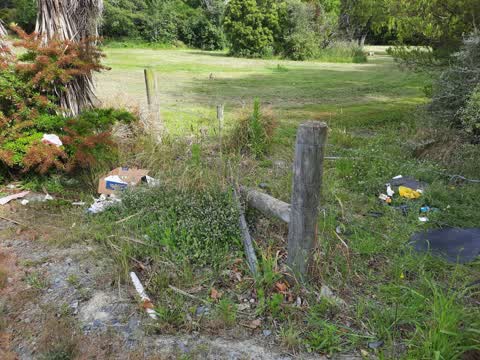 Rubbish/Recycling, a report photo