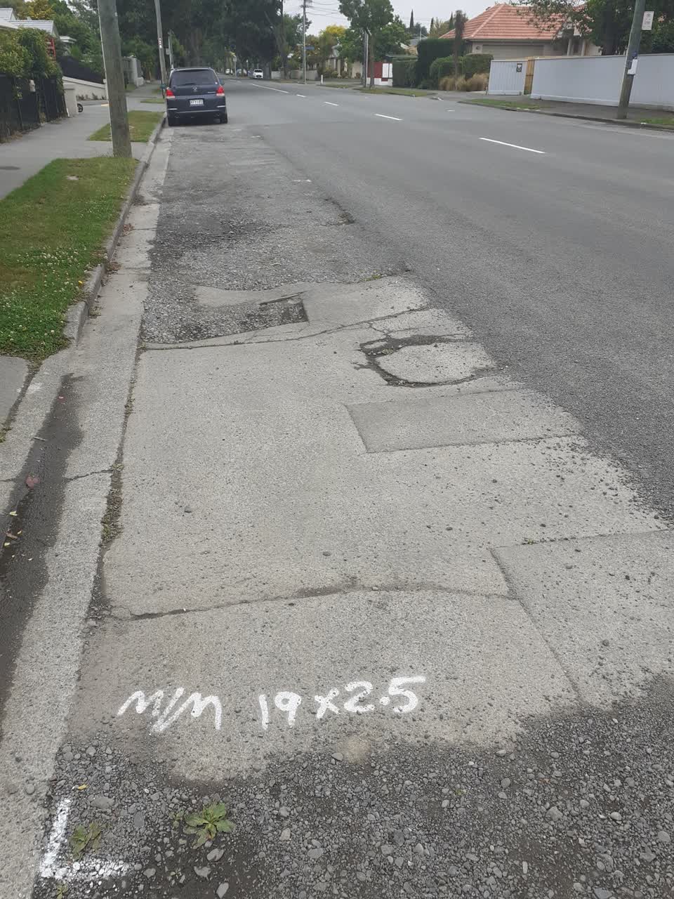 The photograph attached to this roading/streets report