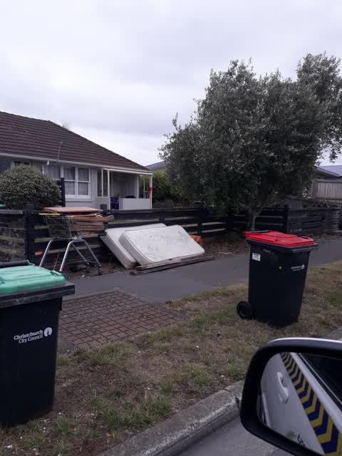 Rubbish/Recycling, a report photo