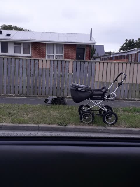 Rubbish/Recycling, a report photo