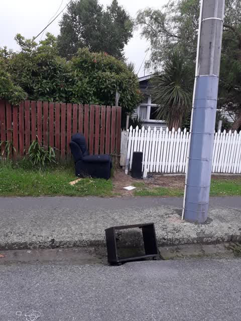 Rubbish/Recycling, a report photo