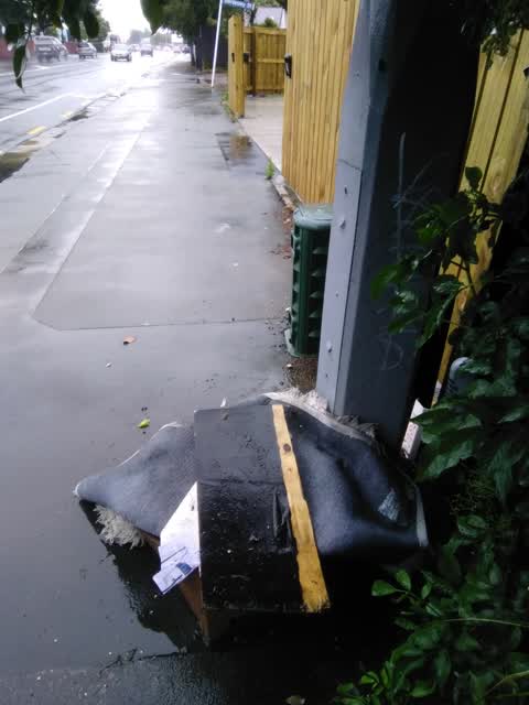 Rubbish/Recycling, a report photo