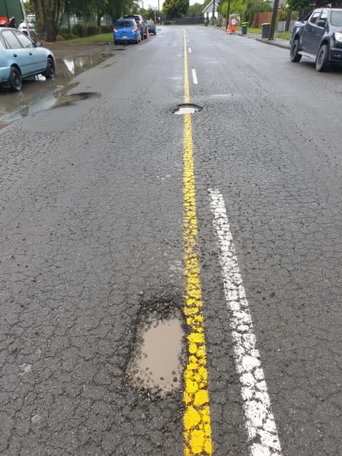 Roading/Streets, a report photo
