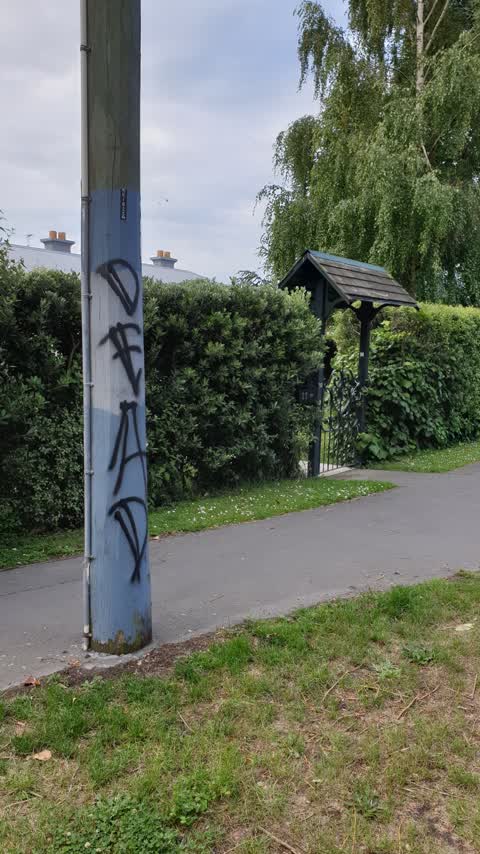 Graffiti, a report photo