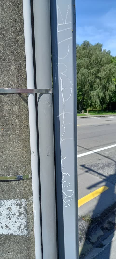 Graffiti, a report photo