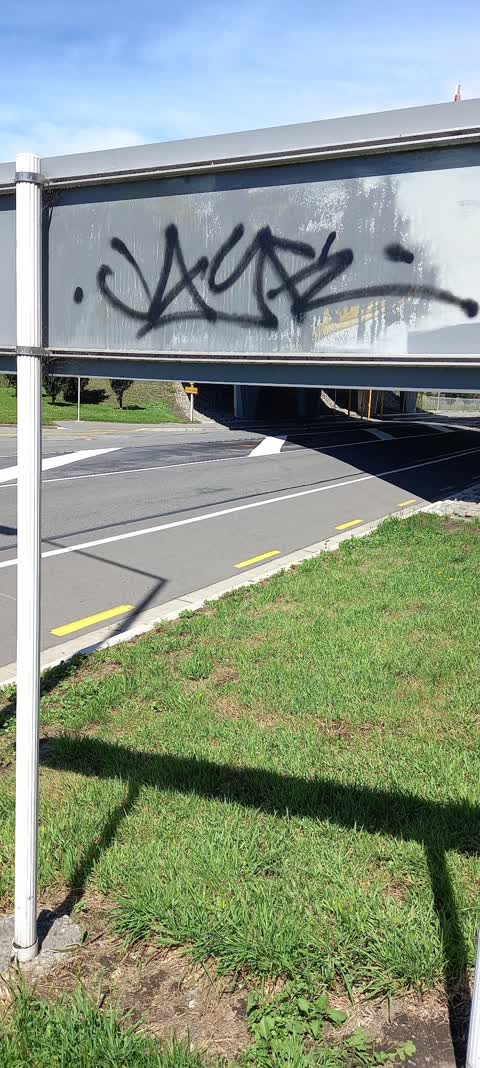 Graffiti, a report photo