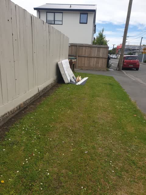 Rubbish/Recycling, a report photo