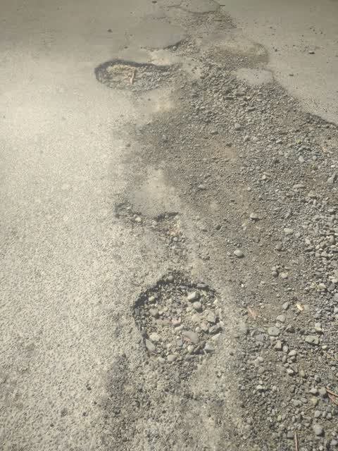 Roading/Streets, a report photo