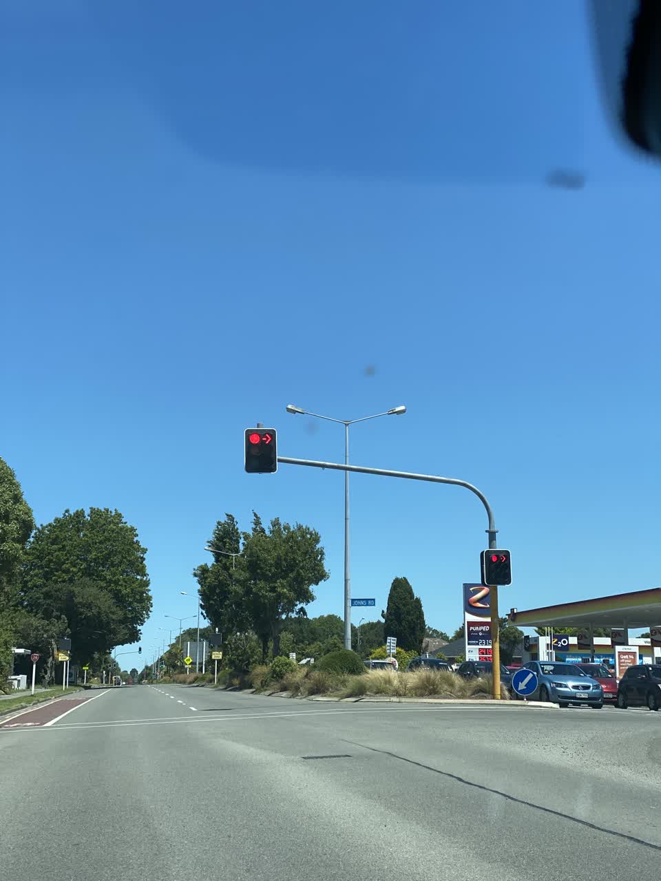 The photograph attached to this street light outage report