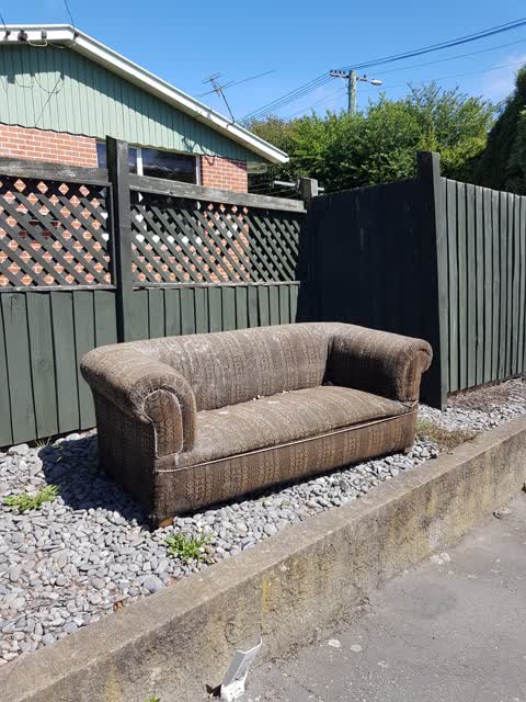 Rubbish/Recycling, a report photo