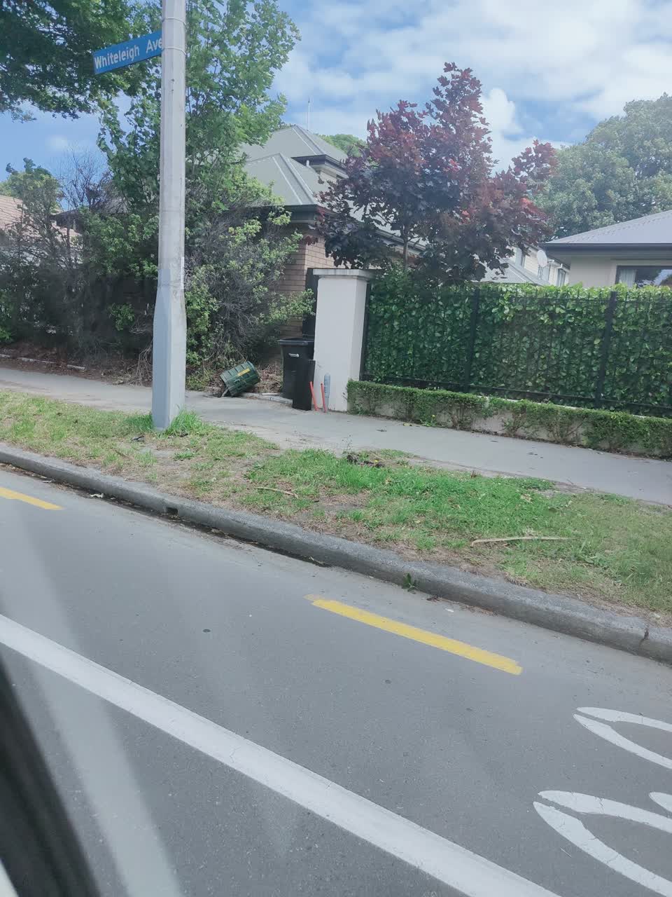 The photograph attached to this rubbish/recycling report