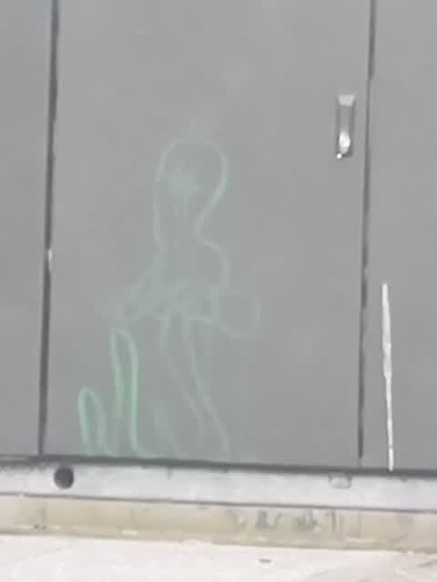 Graffiti, a report photo