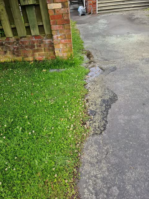 Water Leak, a report photo