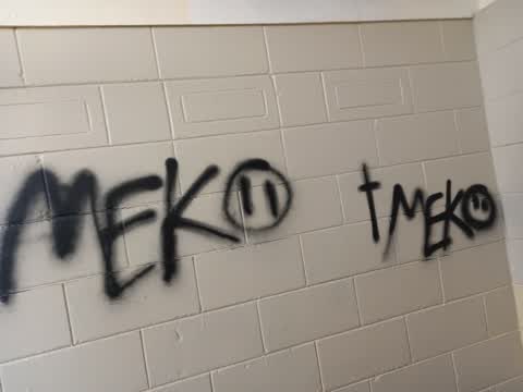 Graffiti, a report photo