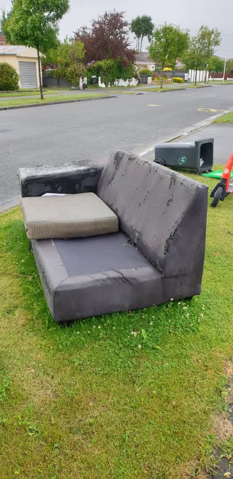 Rubbish/Recycling, a report photo