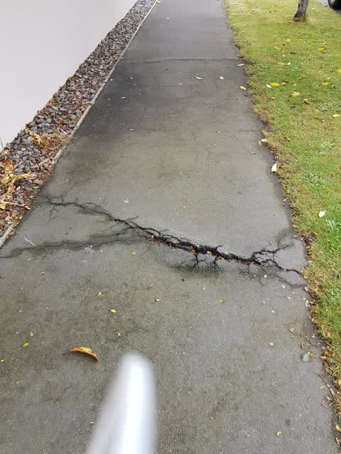 Roading/Streets, a report photo